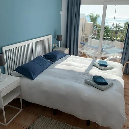 Sunny Frontline Burriana Nerja