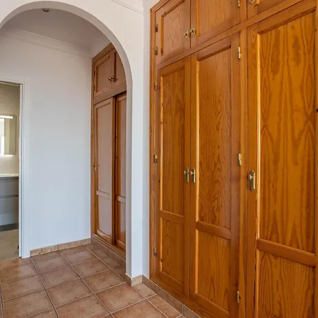 Daire Sunny Frontline Burriana Nerja