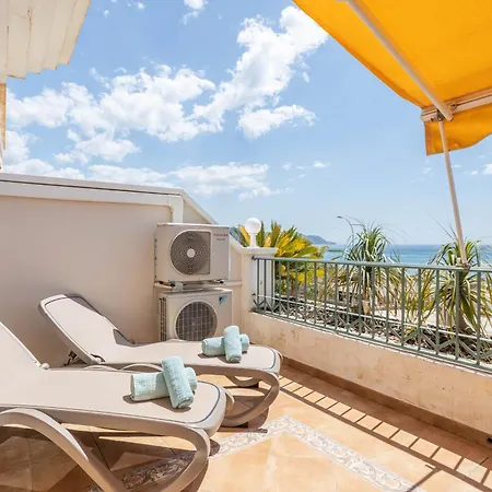 Sunny Frontline Burriana Daire Nerja